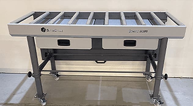 Mesa Roletada Multifuncional Smart m200 com roletes e gavetas